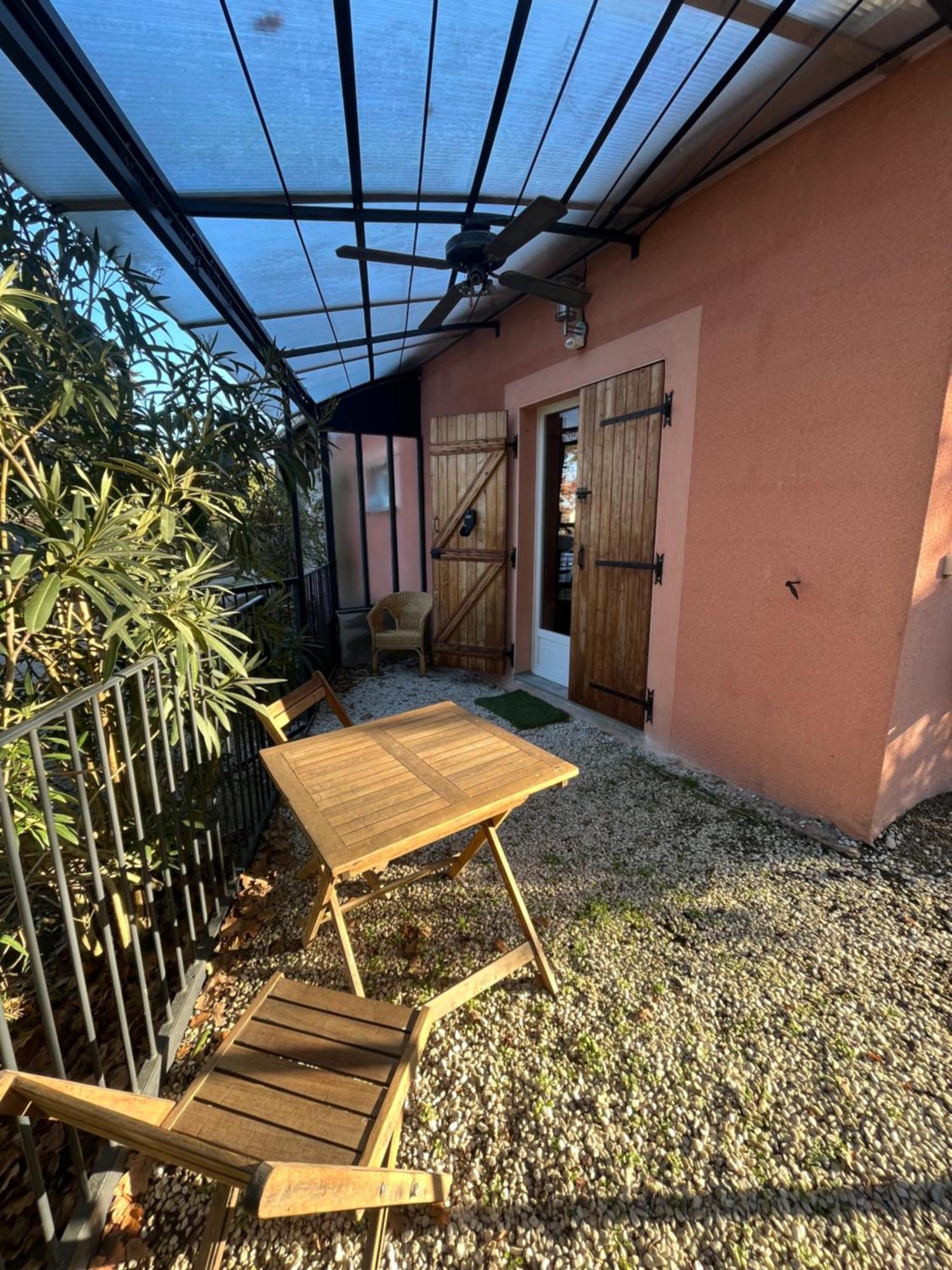 Studio Cosy Avec Climatisation Et Terrasse Malataverne Exterior foto